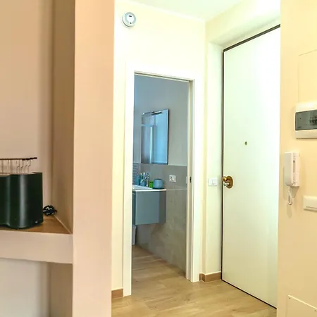 شقة Residenza Peschiera - Street Parking & Metro *