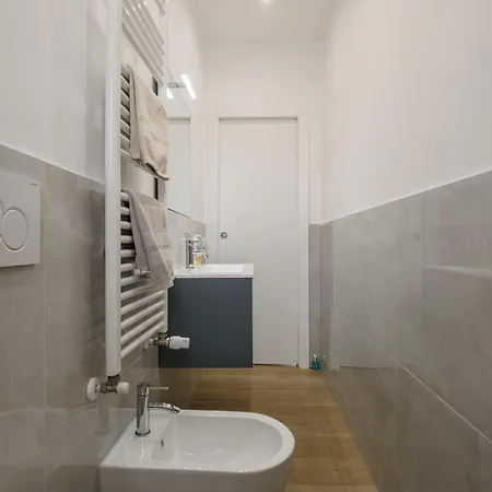 Residenza Peschiera - Street Parking & Metro Appartement *